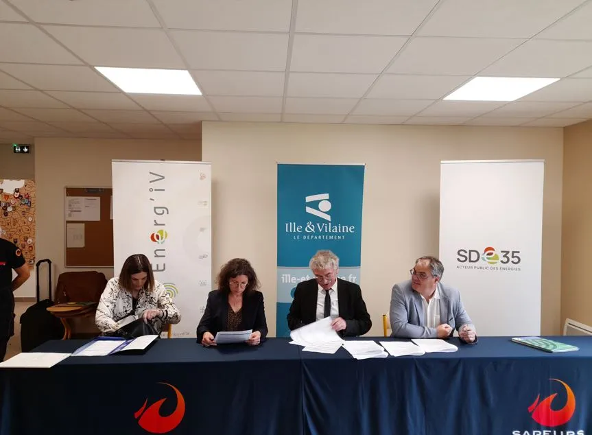 Une toiture solaire sur le Centre d’incendie et de secours pour alimenter les bâtiments communaux et départementaux en électricité
