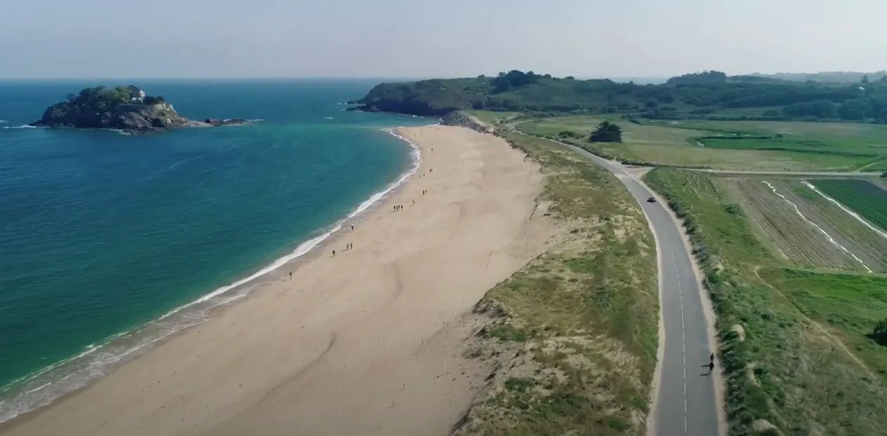 Nouvelle étape de concertation autour de l'avenir de l'Anse du Guesclin et du littoral entre Cancale et Saint-Malo